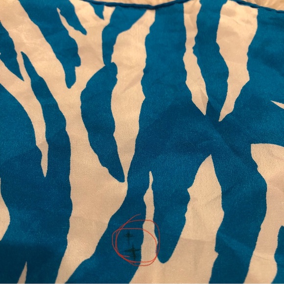 100% Silk Golden Camel Hand Printed Scarf - Picture 10 of 10